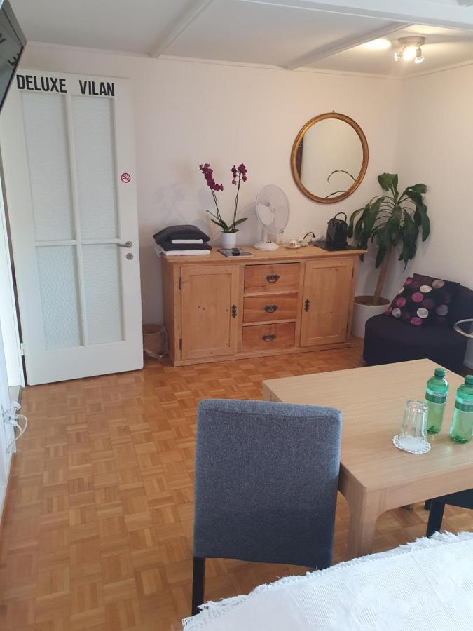 Bnb Haus Weibel 란드콰르트 외부 사진